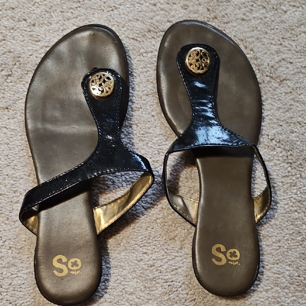 SO Black Patent Thong Sandals with Gold Medallions